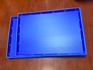 corrugated-plastic-mail-trays