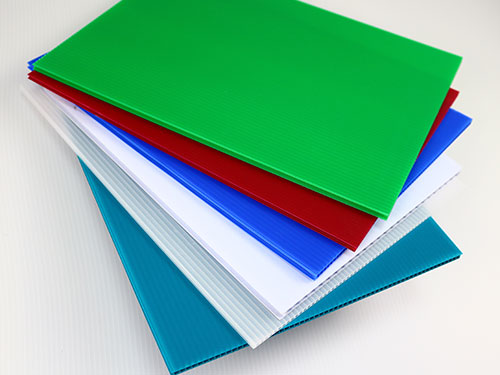 Why corrugated plastic panels have so many properties?
