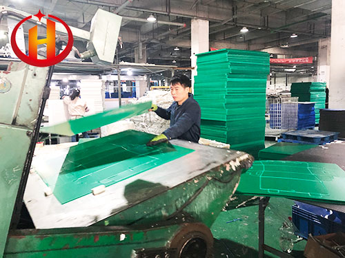 Applications of 4×8 corrugated PP sheets in various industries