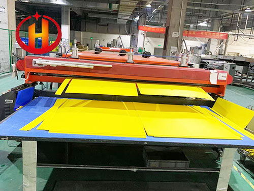 Introduction of Yellow Corrugated Plastic Sheets