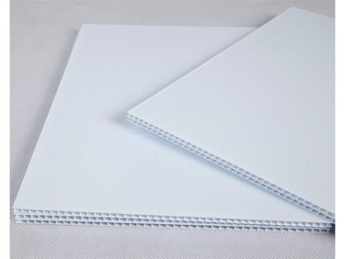 corrugated plastic sheets